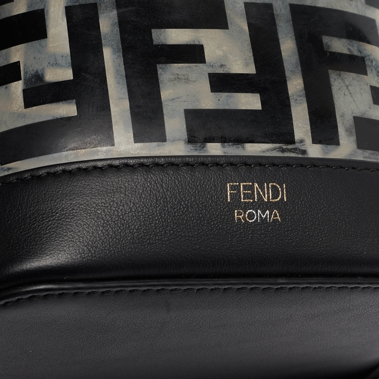 مملوكة مسبقًا Fendi Black/Clear FF PVC and Leather Mini Mon Tresor Bucket Bag