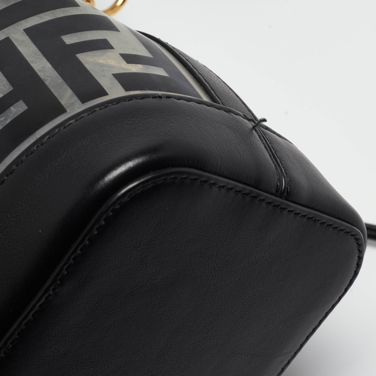 مملوكة مسبقًا Fendi Black/Clear FF PVC and Leather Mini Mon Tresor Bucket Bag