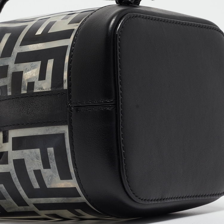 مملوكة مسبقًا Fendi Black/Clear FF PVC and Leather Mini Mon Tresor Bucket Bag