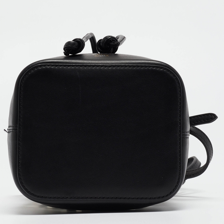 مملوكة مسبقًا Fendi Black/Clear FF PVC and Leather Mini Mon Tresor Bucket Bag