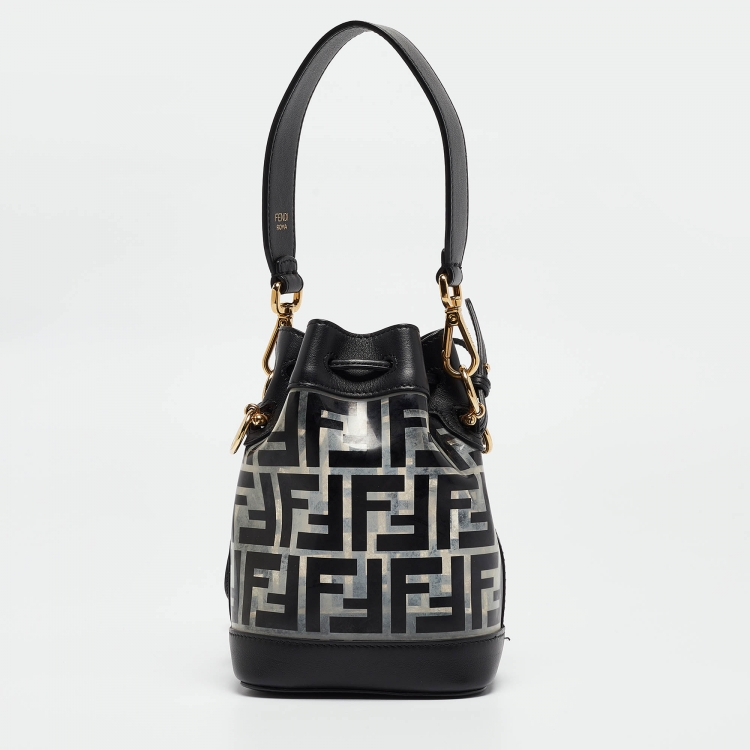 مملوكة مسبقًا Fendi Black/Clear FF PVC and Leather Mini Mon Tresor Bucket Bag