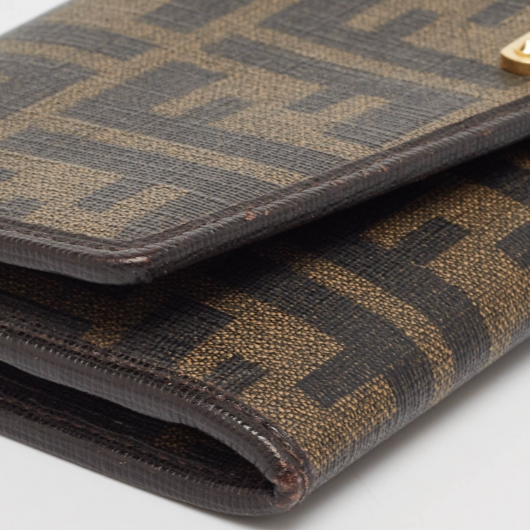 مملوكة مسبقًا Fendi Brown Zucca Coated Canvas Flap Continental Wallet