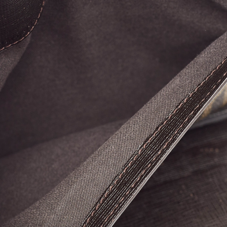 مملوكة مسبقًا Fendi Brown Zucca Coated Canvas Flap Continental Wallet