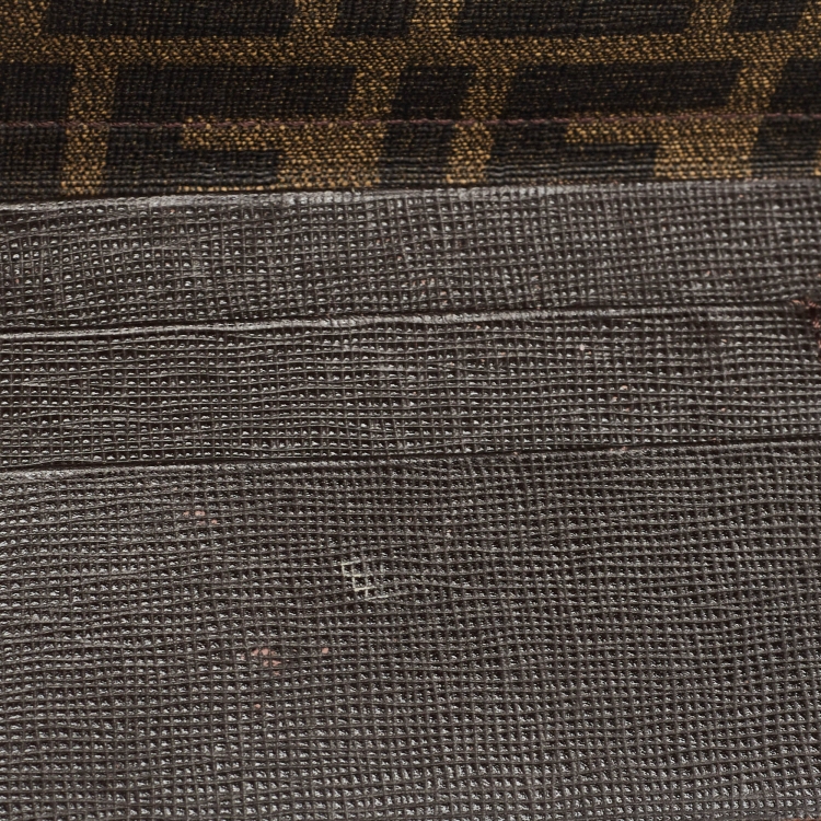 مملوكة مسبقًا Fendi Brown Zucca Coated Canvas Flap Continental Wallet