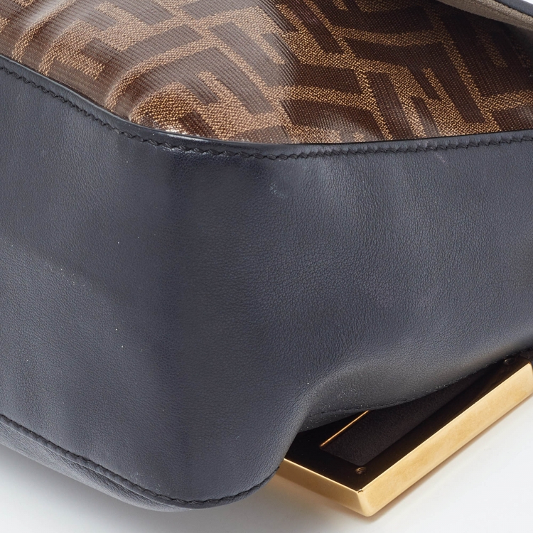 مملوكة مسبقًا Fendi Black/Tobacco Zucca Coated Canvas and Leather Double F Top Handle Bag