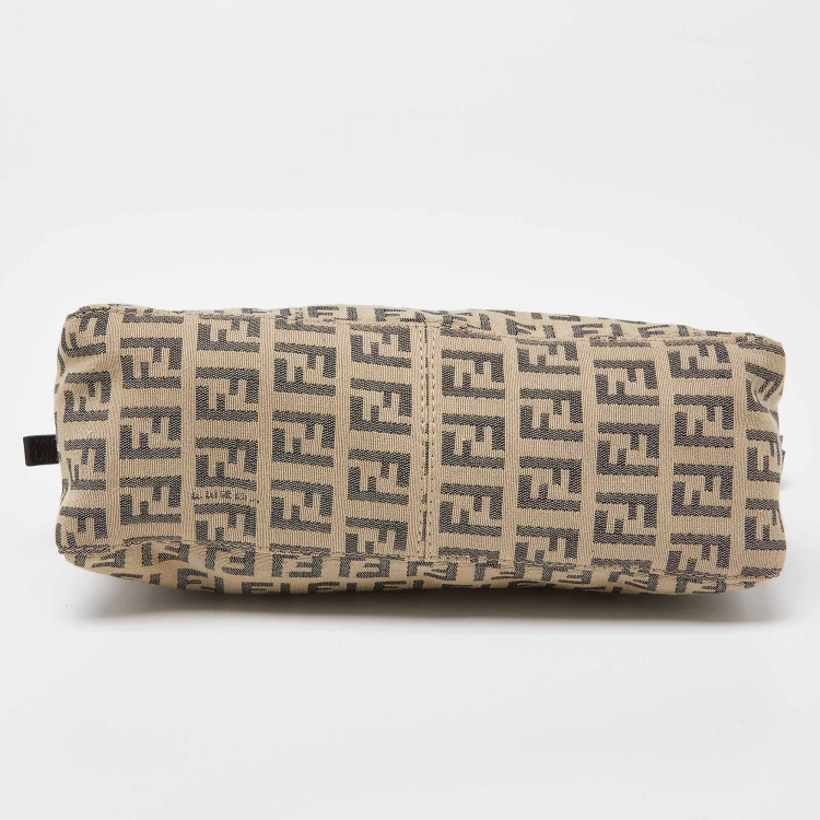 Pre Owned Fendi Black/Ivory Zucchino Fabric and Leather Pochette Bag