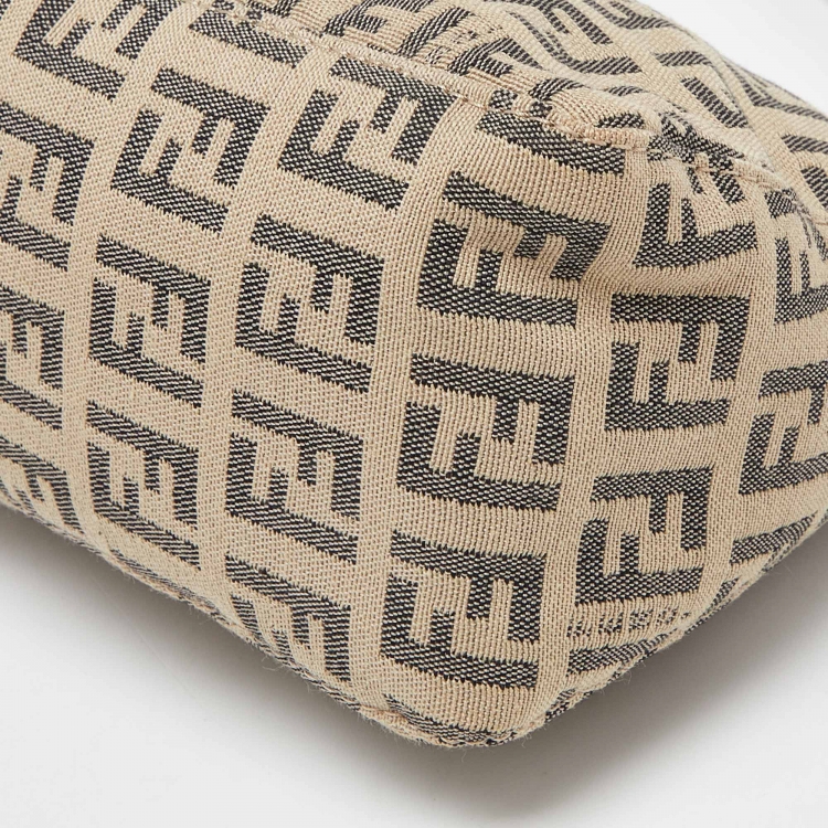 Pre Owned Fendi Black/Ivory Zucchino Fabric and Leather Pochette Bag
