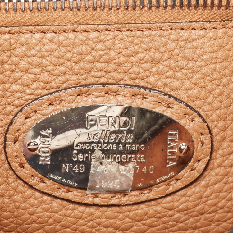 Pre Owned Fendi Black Selleria Leather Medium Iconic Peekaboo Top Handle Bag