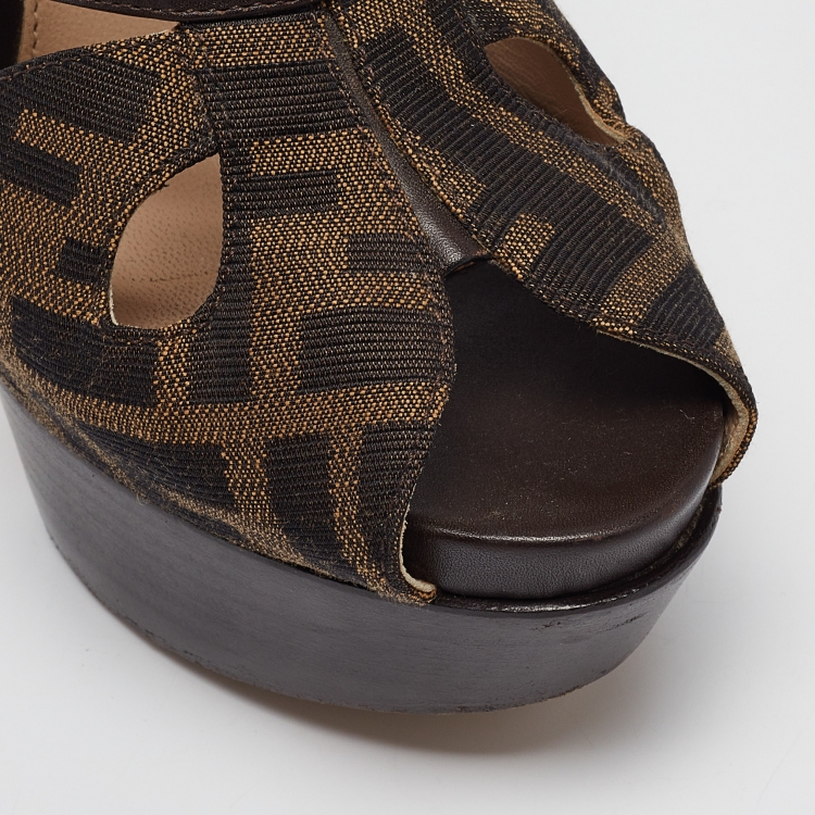 مملوكة مسبقًا Fendi Tobacco Zucca Canvas and Leather Liberty Platform Sandals Size 37.5