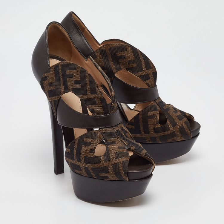 مملوكة مسبقًا Fendi Tobacco Zucca Canvas and Leather Liberty Platform Sandals Size 37.5