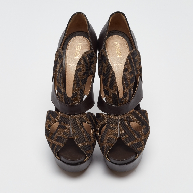 مملوكة مسبقًا Fendi Tobacco Zucca Canvas and Leather Liberty Platform Sandals Size 37.5