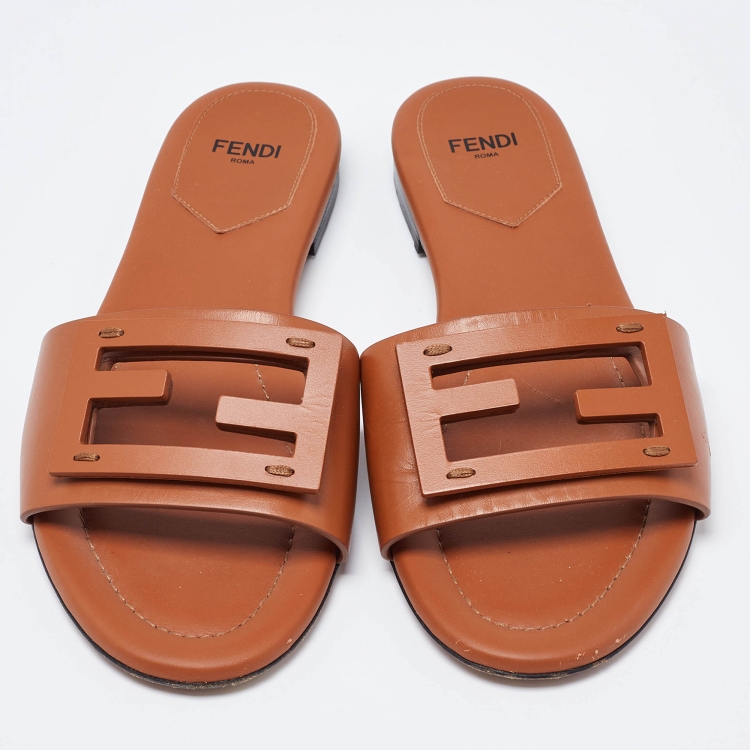 Pre Owned Fendi Brown Leather Flat Slides Size 37