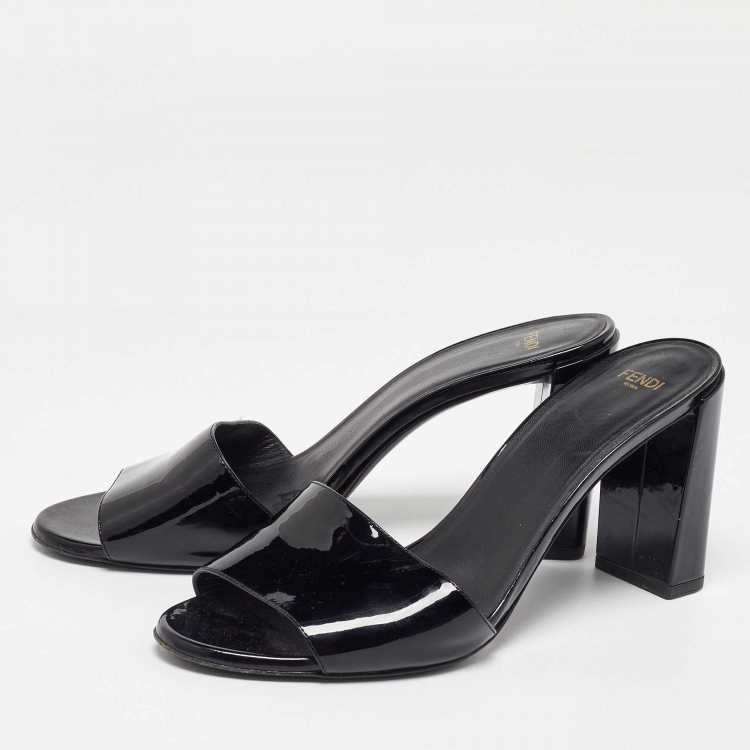 Pre Owned Fendi Black Patent Leather Logo Slide Sandals Size 40