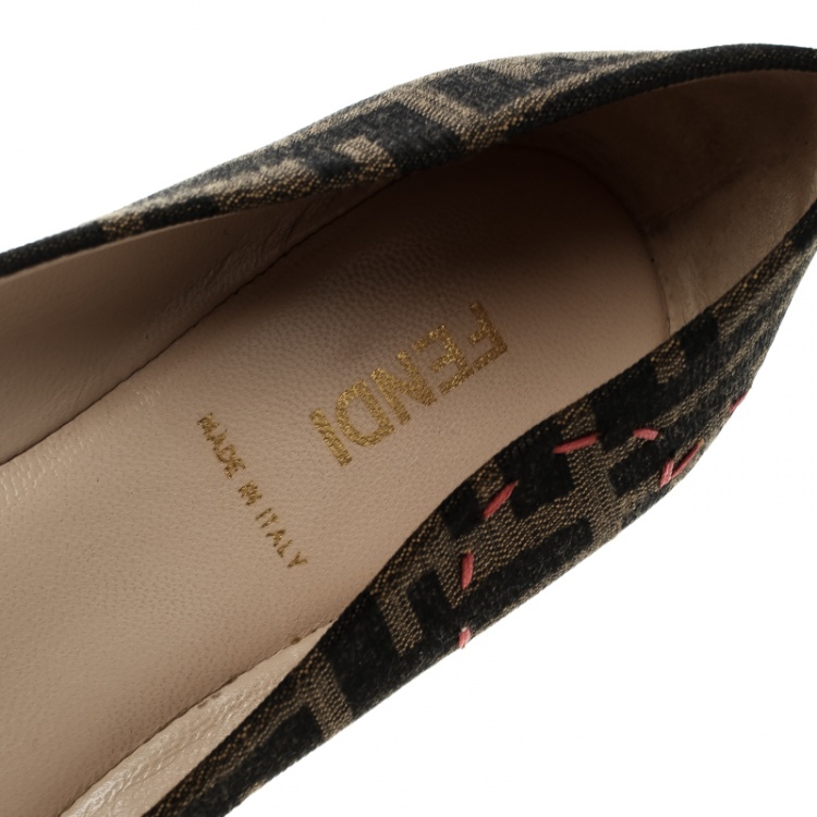 مملوكة مسبقًا Fendi Zucca Canvas Heart Cap Toe Ballet Flats Size 38.5