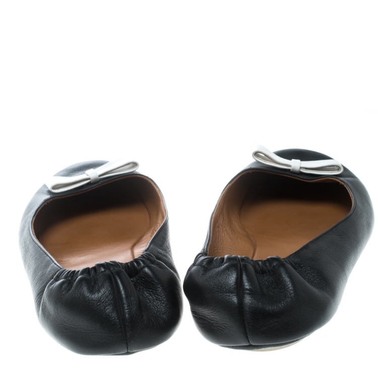 مملوكة مسبقًا Fendi Black Leather Let's Dance Bow Ballet Flats Size 39