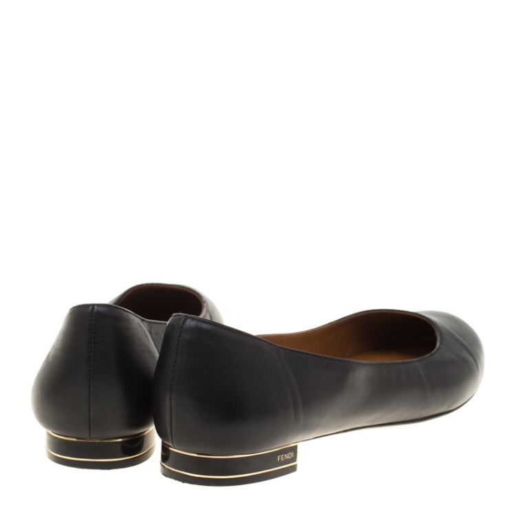 مملوكة مسبقًا Fendi Black Leather Ballet Flats Size 38