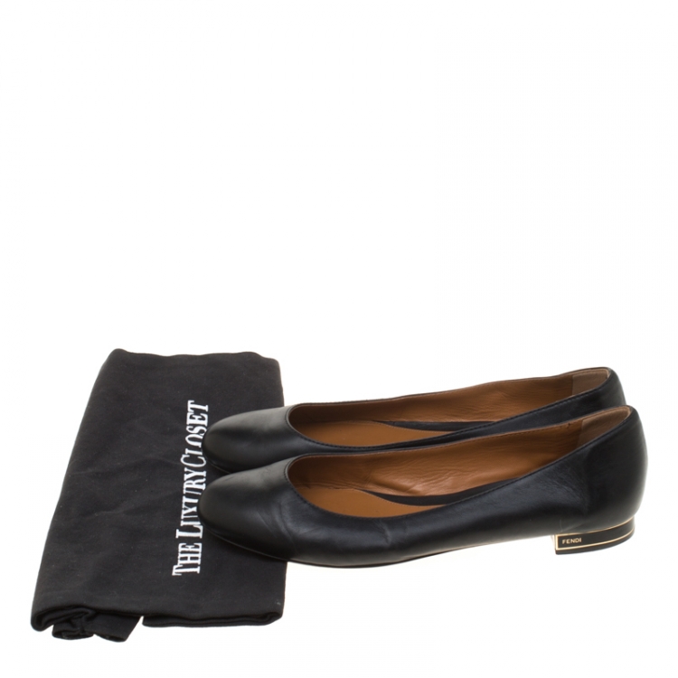 مملوكة مسبقًا Fendi Black Leather Ballet Flats Size 38