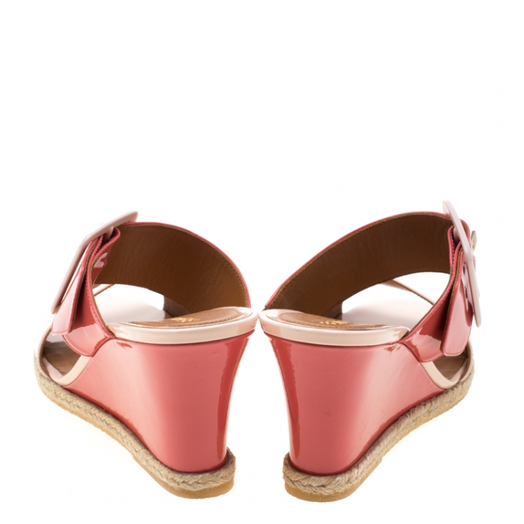 Pre Owned Fendi Coral/Pink Patent Leather Buckle Strap Wedge Sandals Size 38