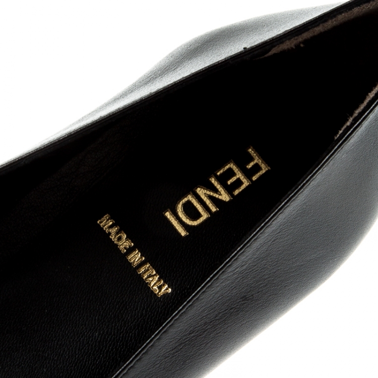 مملوكة مسبقًا Fendi Black Leather Ballet Flats Size 39