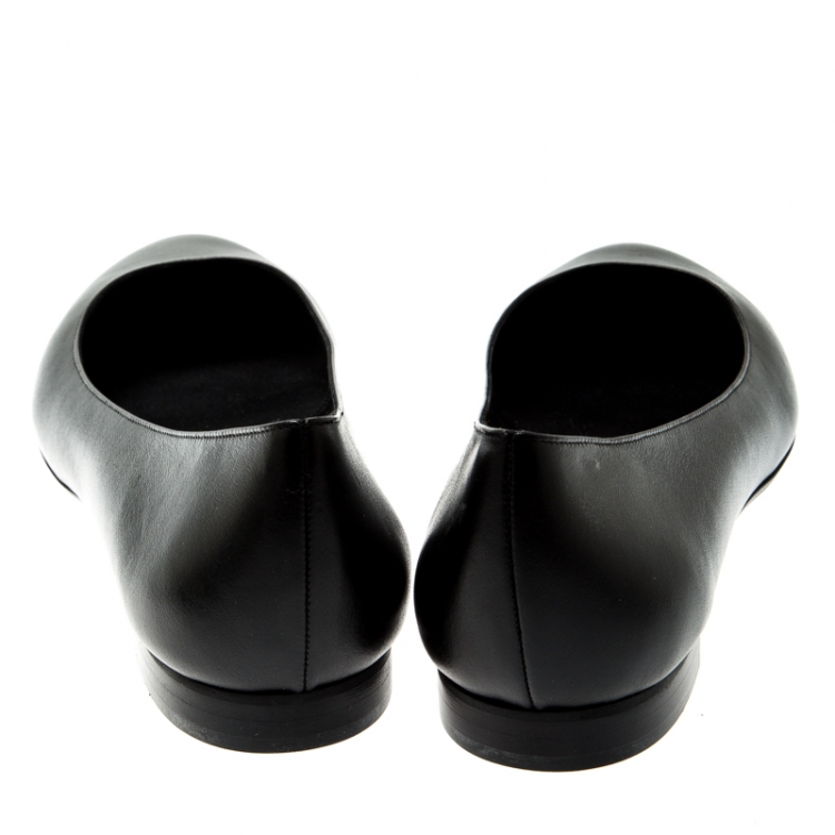 مملوكة مسبقًا Fendi Black Leather Ballet Flats Size 39