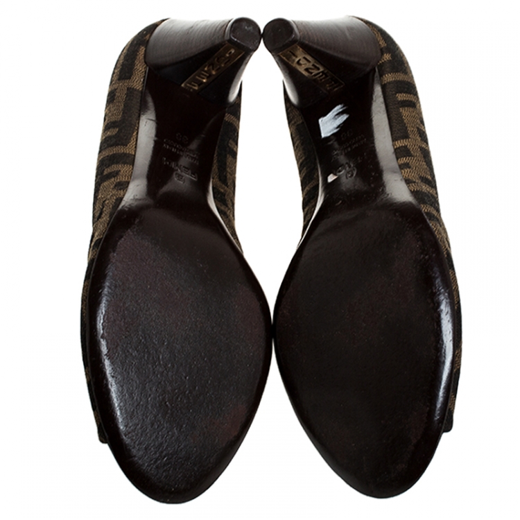 Pre Owned  Fendi Brown Zucca Canvas Peep Toe Pumps Size 38