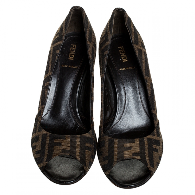 Pre Owned  Fendi Brown Zucca Canvas Peep Toe Pumps Size 38
