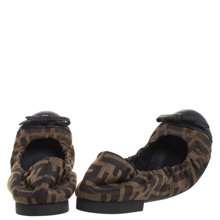 Pre Owned Fendi Tobacco Zucca Canvas And Embossed Leather Cap Toe Scrunch Ballet Flats Size 37.5