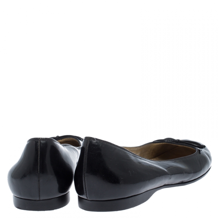 مملوكة مسبقًا Fendi Black Patent Leather Bow Ballet Flats Size 38
