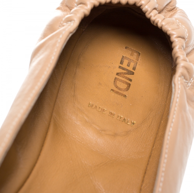 مملوكة مسبقًا Fendi Beige Leather Let's Dance Bow Ballet Flats Size 39