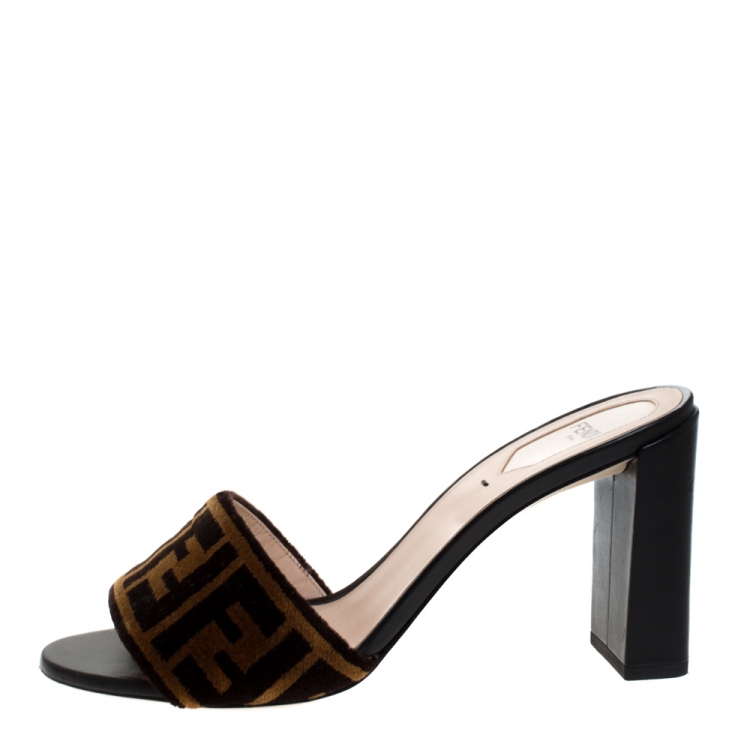 Pre Owned Fendi Brown/Black Zucca Velvet And Leather Slip On Slides Size 39