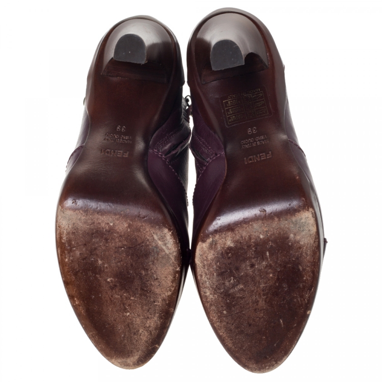 مملوكة مسبقًا Fendi Burgundy Leather Zip Ankle Boots Size 39