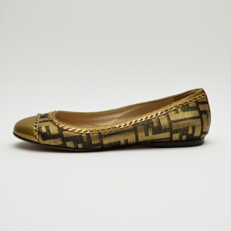 Pre Owned Fendi Gold Zucca Canvas & Chain Link Trim Flats Size 38