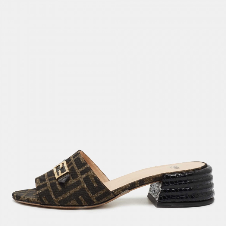 Pre Owned Fendi Brown/Black Zucca Canvas and Leather Block Heel Sandals Size 39