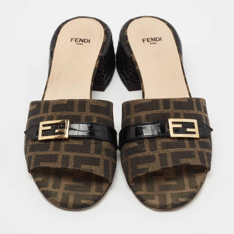 Pre Owned Fendi Brown/Black Zucca Canvas and Leather Block Heel Sandals Size 39