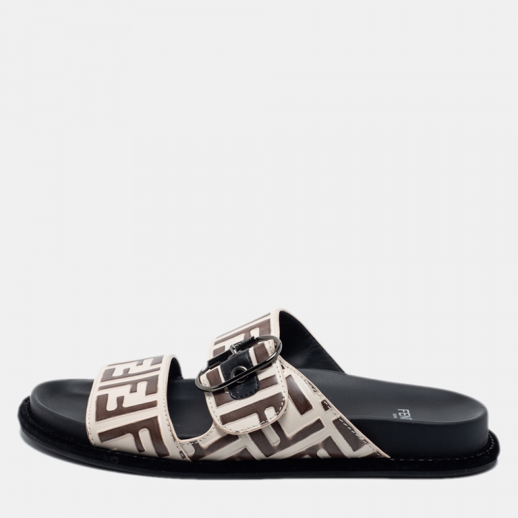 Fendi pearland ff leather slide clearance sandal