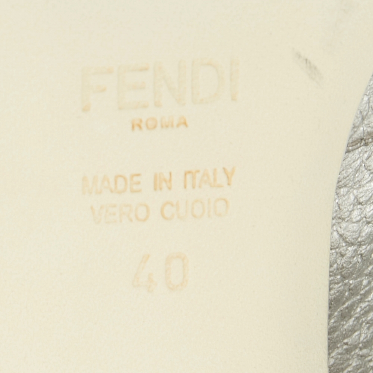 مملوكة مسبقًا Fendi Metallic Silver Leather Block Heel Ankle Boots Size 40