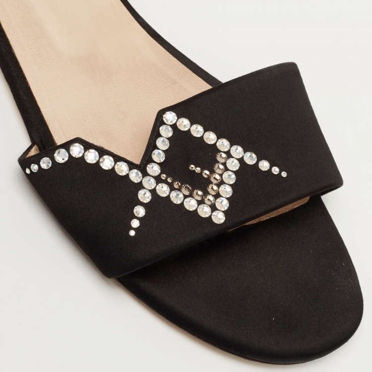 مملوكة مسبقًا Fendi Black Satin Crystal Embellished Slide Flats Size 42