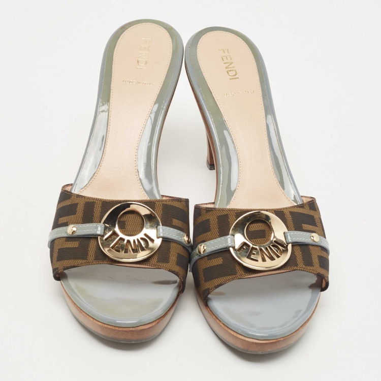 Pre Owned Fendi Green/Brown Tobacco Zucca Canvas And Patent Leather Slides Size 39