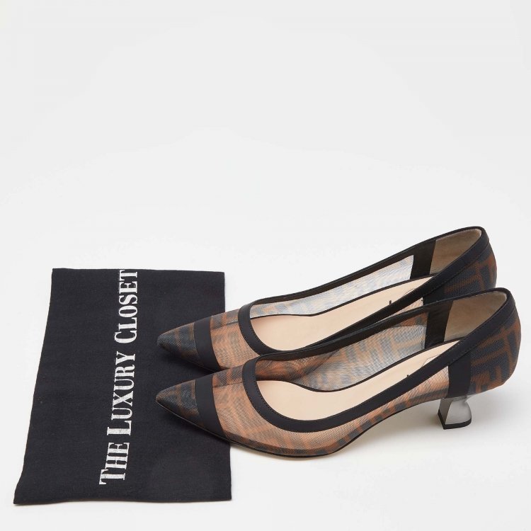 Pre Owned Fendi Brown/Black Zucca Mesh Colibri Pointed Toe Pumps Size 39