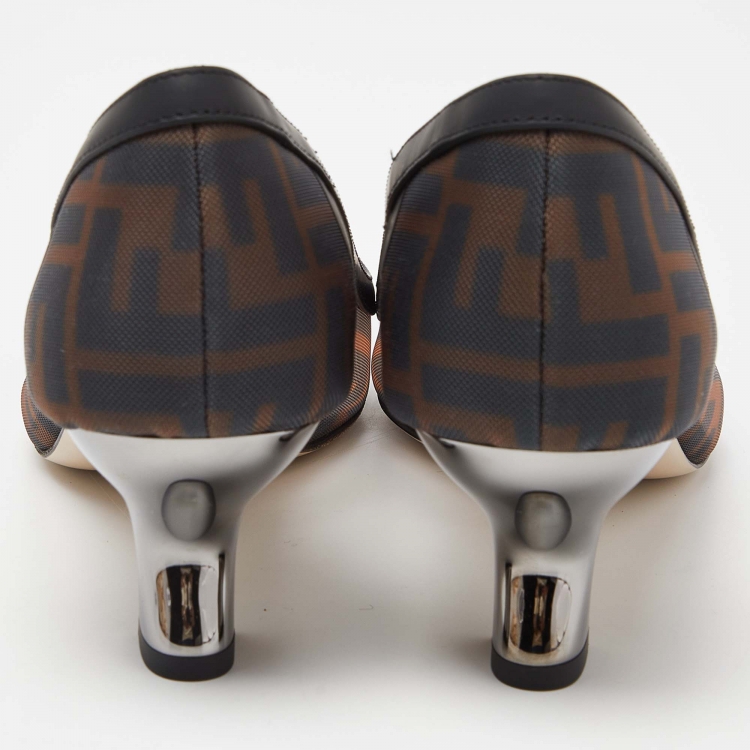 Pre Owned Fendi Brown/Black Zucca Mesh Colibri Pointed Toe Pumps Size 39