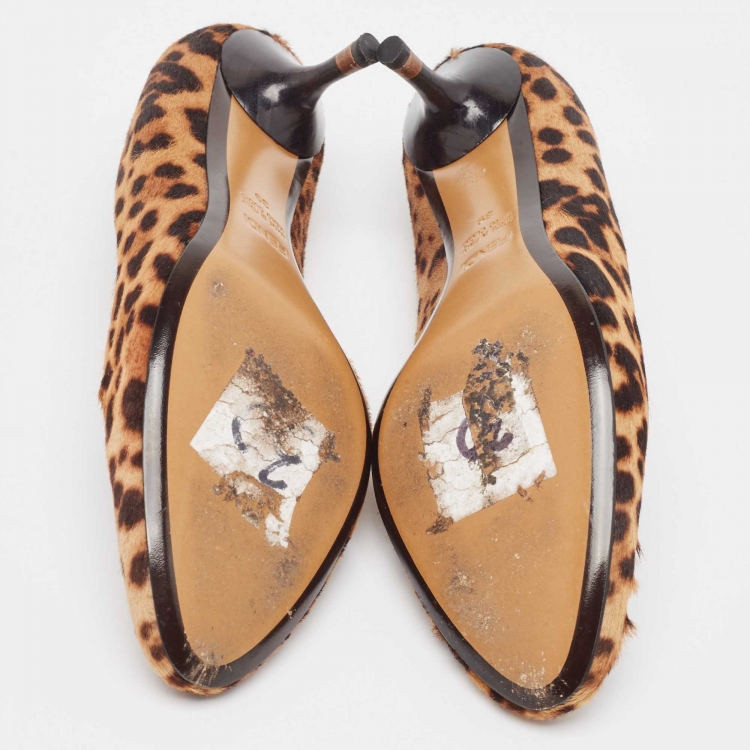 Pre Owned Fendi Beige/Brown Calf hair Round Toe Pumps Size 39