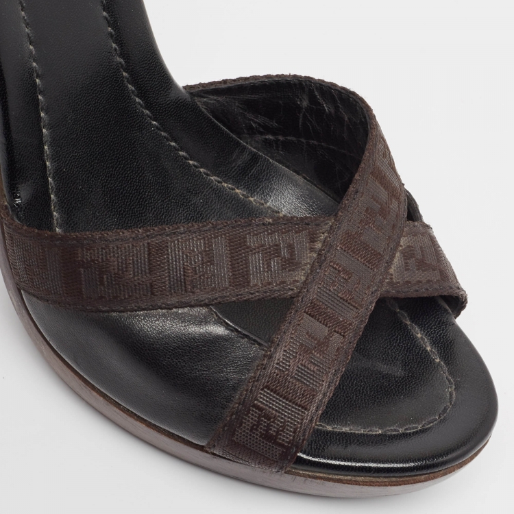 Pre Owned Fendi Brown/Black Canvas and Leather Slide Sandals Size 37