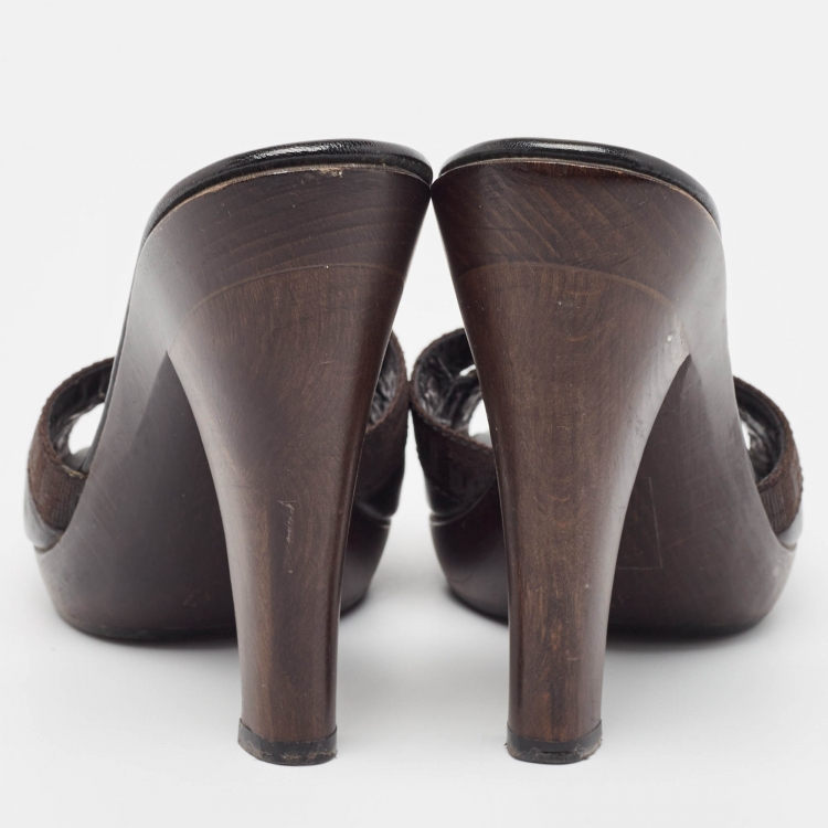 Pre Owned Fendi Brown/Black Canvas and Leather Slide Sandals Size 37