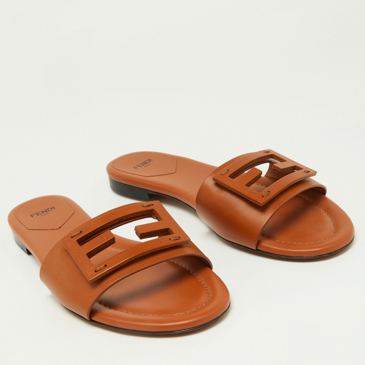 Pre Owned Fendi Brown Leather Flat Slides Size 40