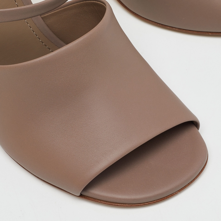Pre Owned Fendi Dark Beige Leather First Heel Mules Size 41