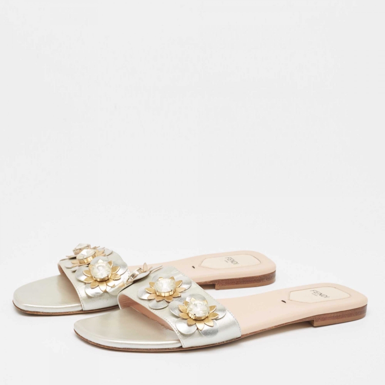Pre Owned Fendi Silver Leather Flowerland Flat Slides Size 40