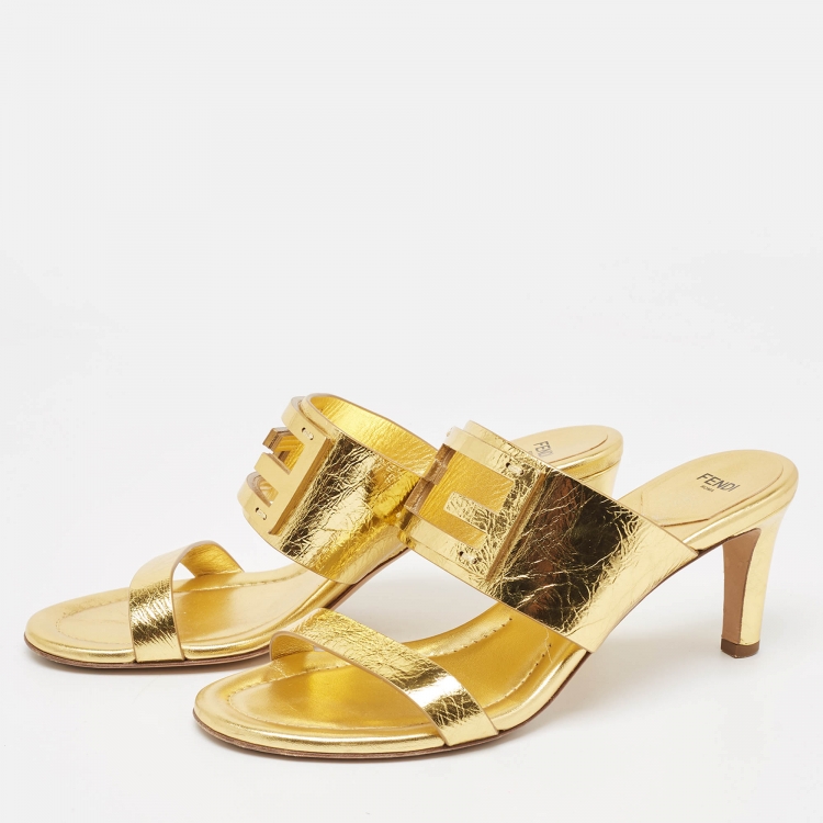 Pre Owned Fendi Gold Leather Baguette Slide Sandals Size 41