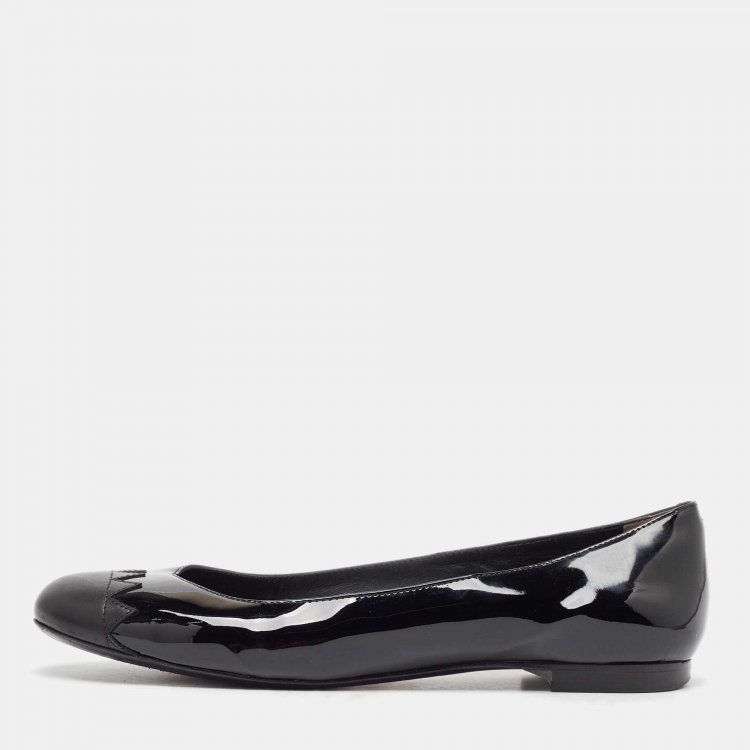 مملوكة مسبقًا Fendi Black Patent Leather Cap Toe Ballet Flats Size 37.5