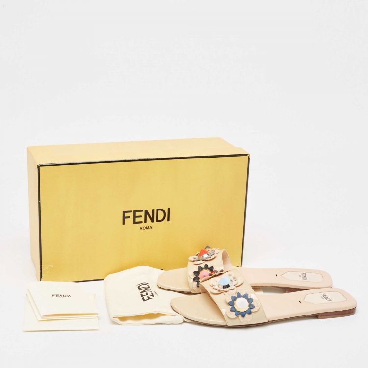 Pre Owned Fendi Beige Patent Leather Flowerland Flat Slides Size 38