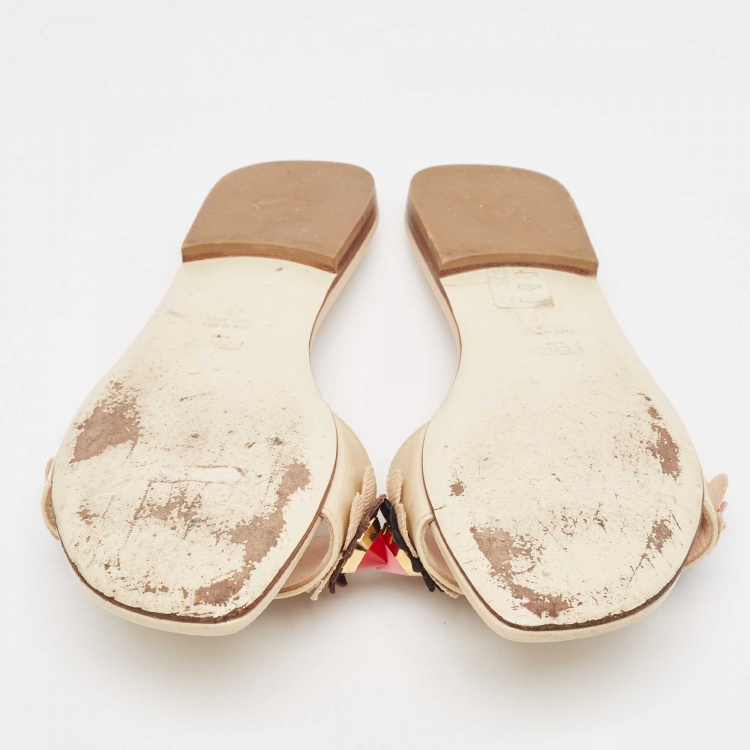 Pre Owned Fendi Beige Patent Leather Flowerland Flat Slides Size 38